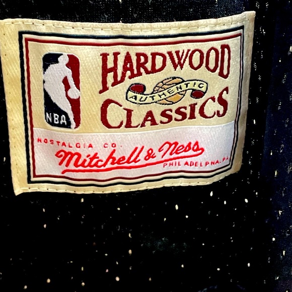 Kevin Garnett Minnesota Timberwolves Mitchell and Ness NBA Jersey - Picture 3 of 3